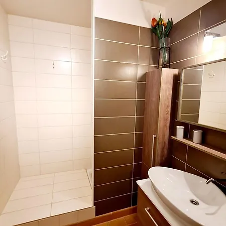 Dans Cadre D'exception - Golf, Piscine Et Tennis Prive Villa *